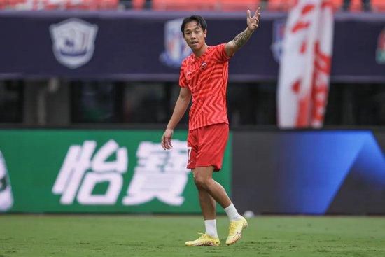莫妮卡·贝鲁奇母女上封 女儿颜值惊人 2021-07-06 电影《西西里的美丽传说》让莫妮卡·贝鲁奇“意大利首席性感女神”的形象深入人心，这部影片也成为她最知名的代表作之一。