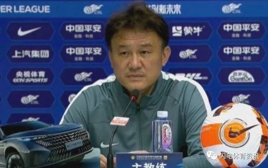 主演新剧《肯尼迪》聚焦著名政治家族 2 堪比时装周!